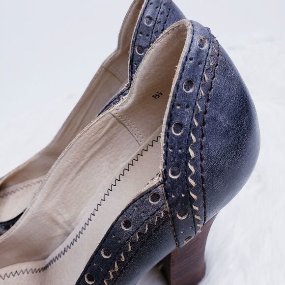 Seychelles Brogue gray distressed heels sz. 8.5 - Picture 7 of 8